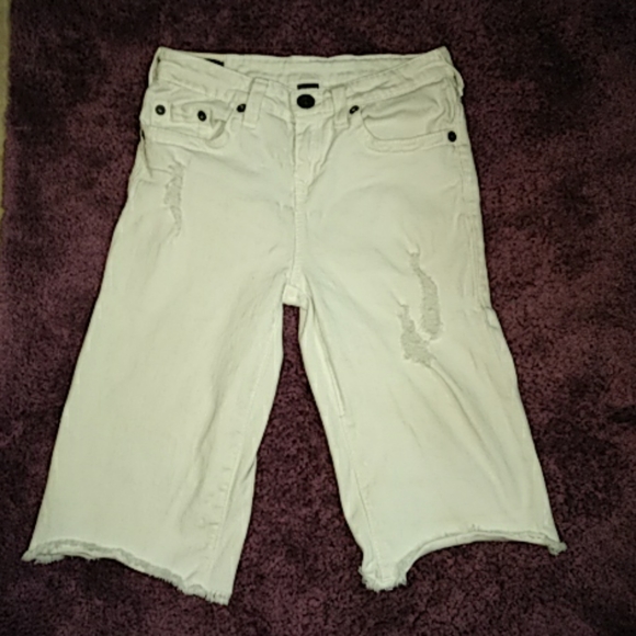 True Religion Other - True Religion Boys GENO Rolled Short Destructed 14